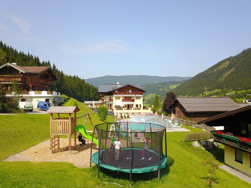 Natur & Familienhotel Der Stieglerhof Radstadt Luaran gambar